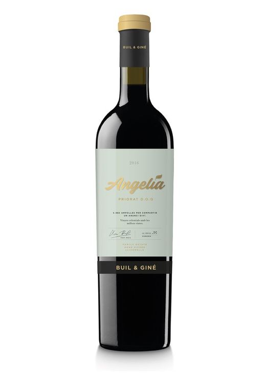 Vinho tinto angelia